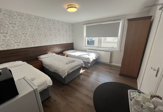 Edinburgh - Rent by room